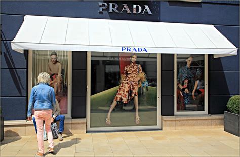 prada roermond collectie